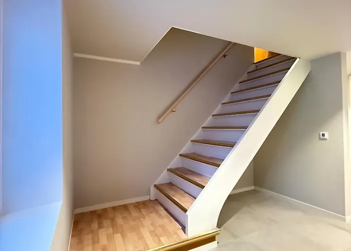 Arctic View House - Near Cable Car & Arctic Cathedral 아파트 트롬쇠