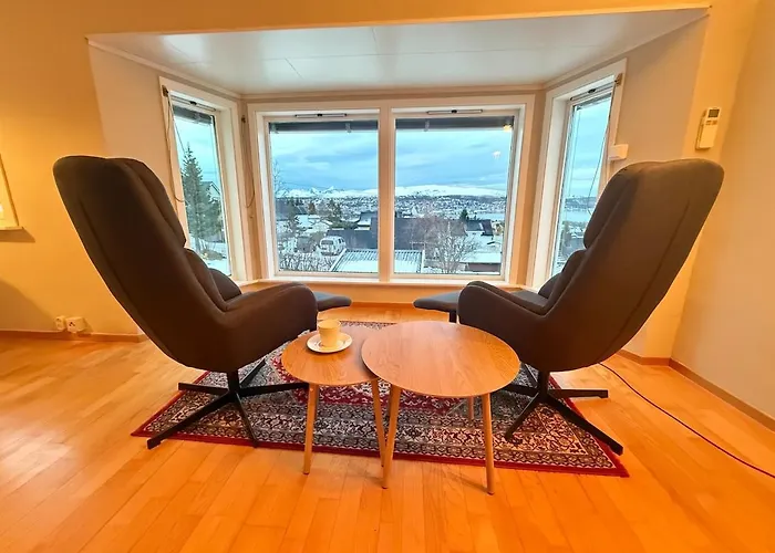 Arctic View House - Near Cable Car & Arctic Cathedral Tromsø