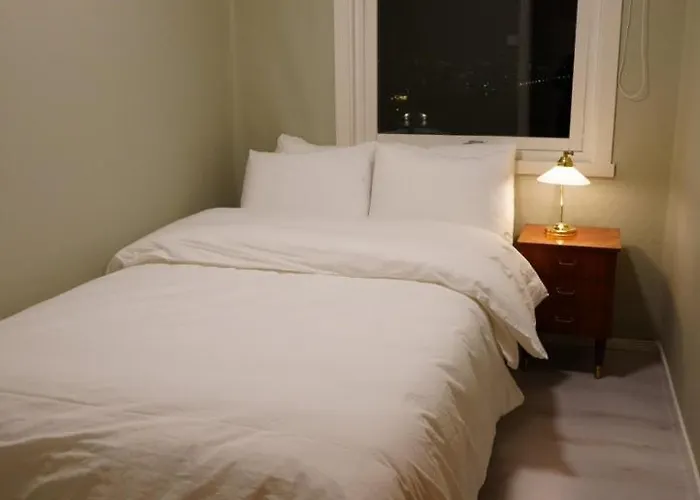 Arctic View House - Near Cable Car & Arctic Cathedral